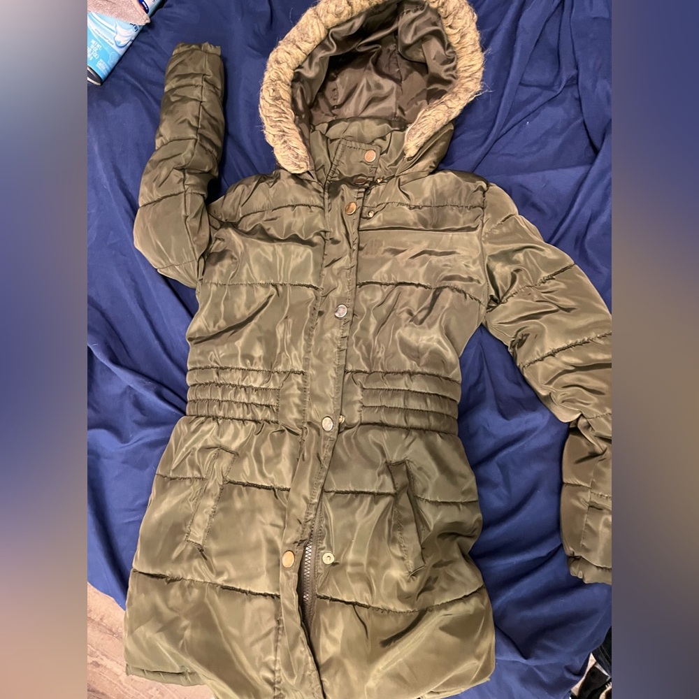 Women's Olive Hooded Puffer Jacket